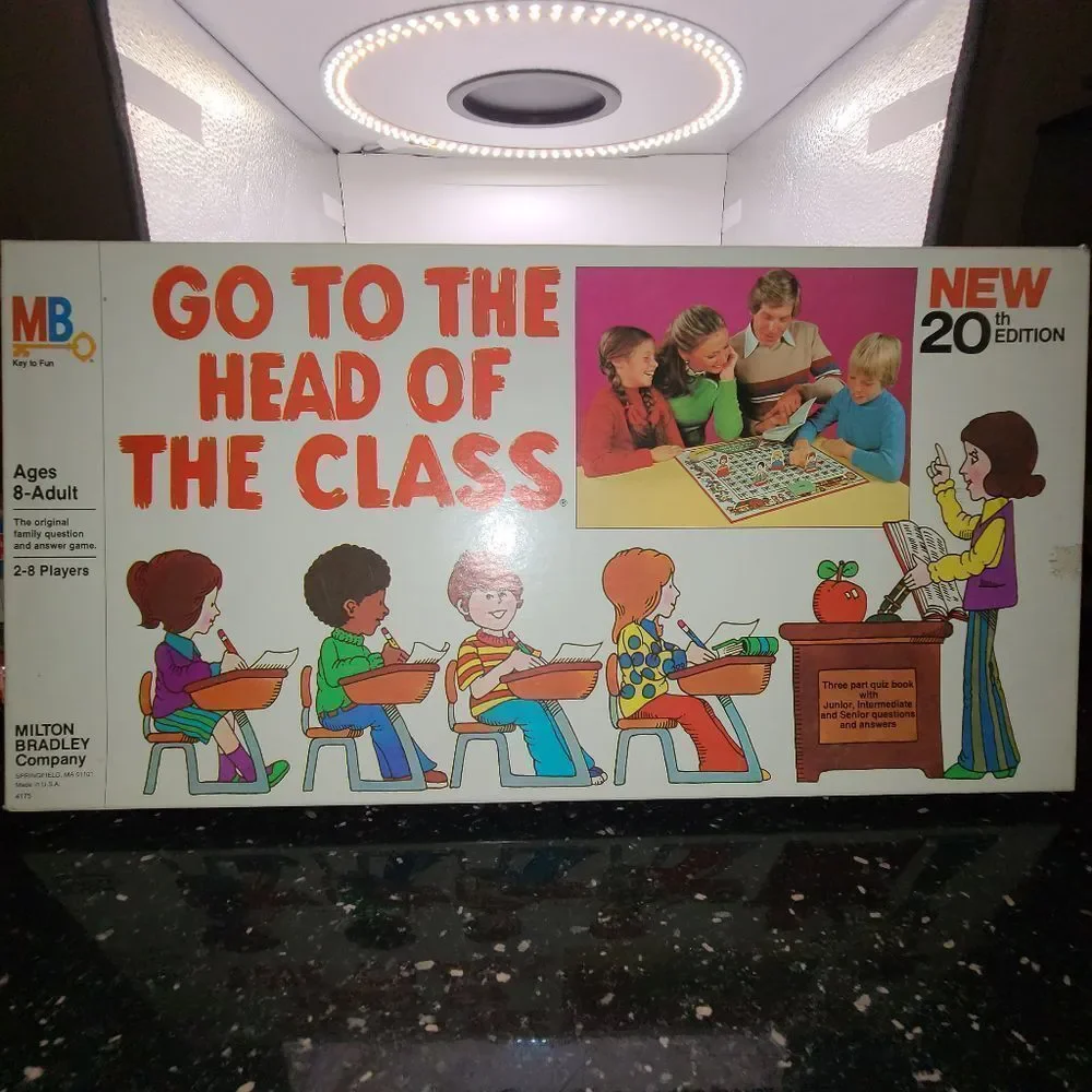 Retro Go To The Head of the Class Board Game